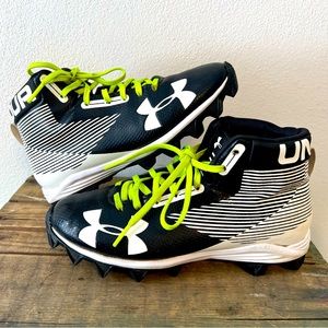 Under Armour Hammer Mid RM football cleats YOUTH Size 4Y